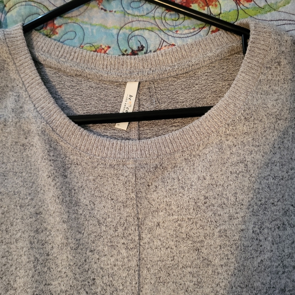 Gray Sweater, Small - Picture 3 of 6